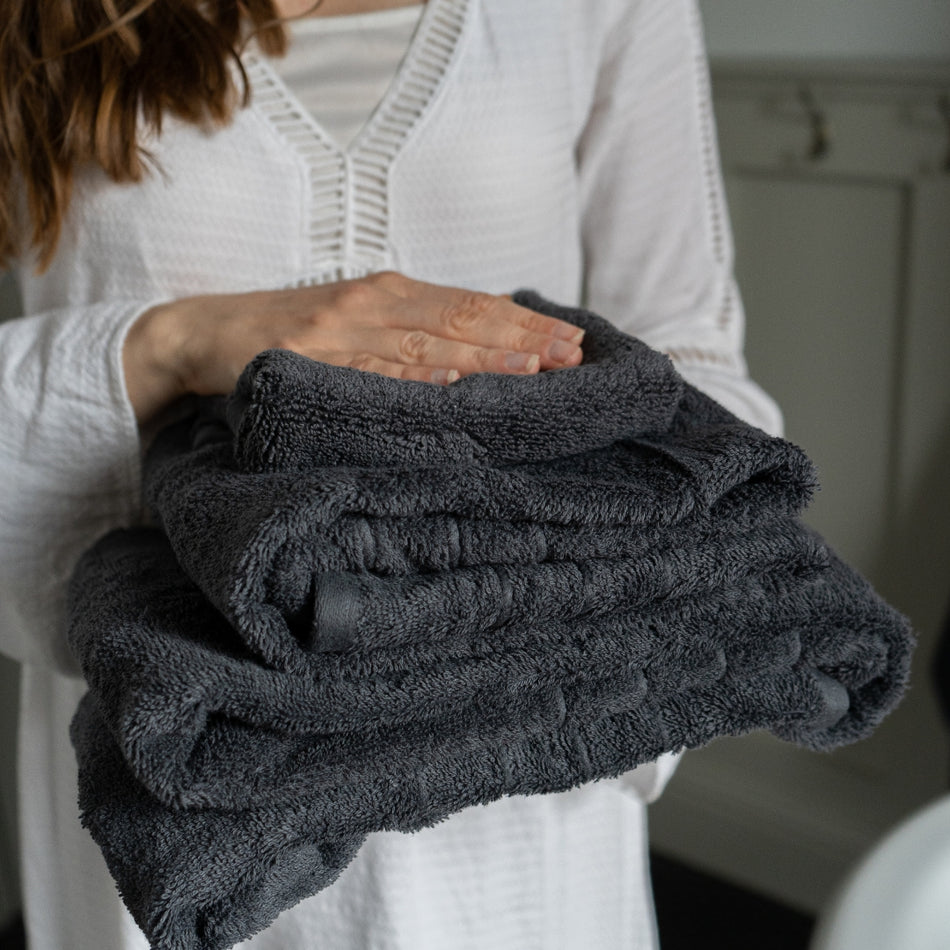 Super-Plush Towel Move-In Bundle – PIECES HOMES