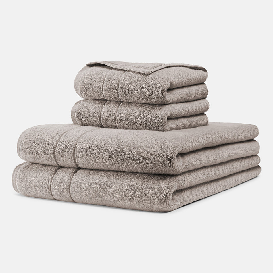 https://www.linenbundle.eu/cdn/shop/products/Super_Plush_Bath_Sheet_Bundle_Light_Grey_950x.jpg?v=1661426200